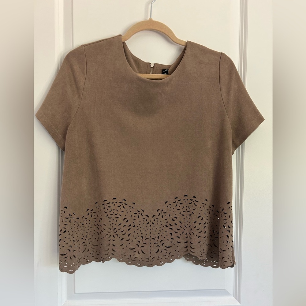 Design Lab Lord & Taylor Brown Faux Suede Laser-Cut Hem Blouse | L